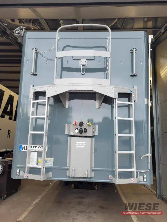 Knapen Schubboden von Wiese Trailer Rent in Petershagen mieten ab 1500.00€