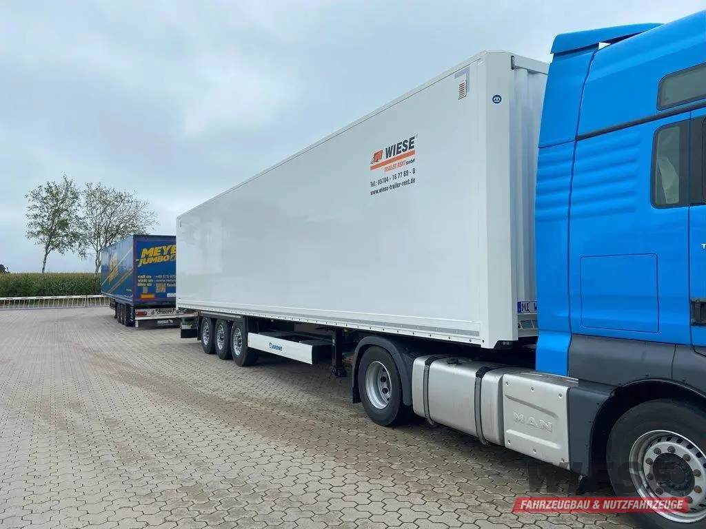 Krone Dry Liner von Wiese Trailer Rent in Petershagen mieten ab 700.00€