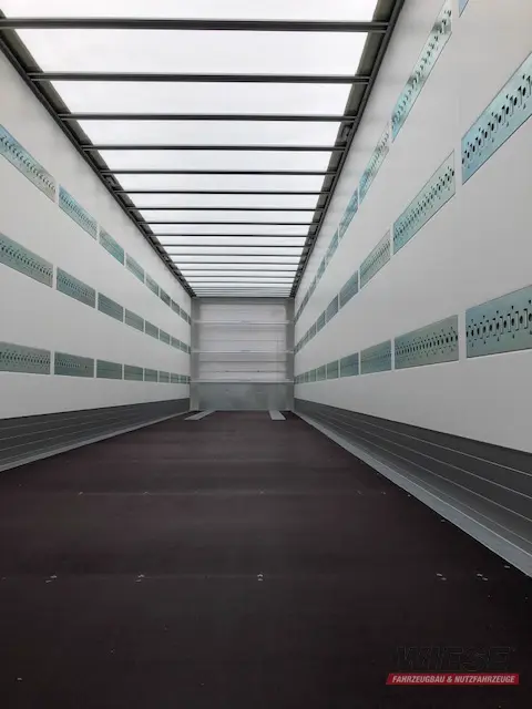 Schmitz von Wiese Trailer Rent in Petershagen mieten ab 500.00€