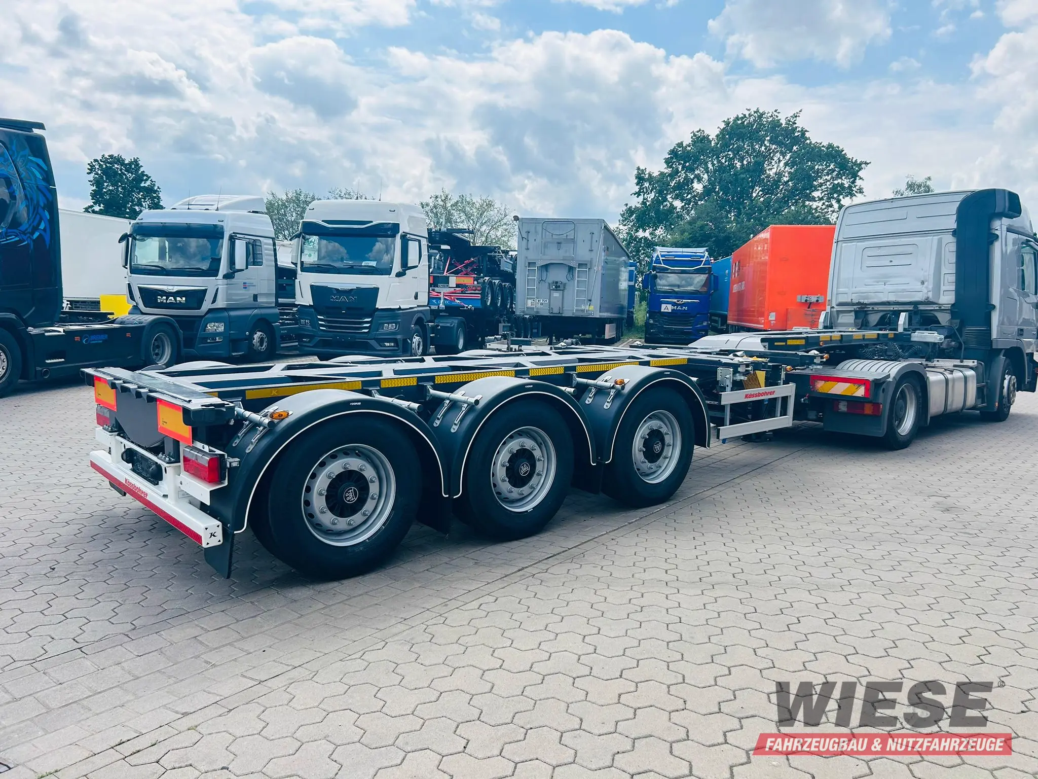 Kässbohrer Multicont - Container Chassis von Wiese Trailer Rent in Petershagen mieten ab 650.00€