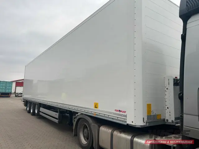 Schmitz Cargobull Mega Koffer - Trockenfrachter FERROPLAST von Wiese Trailer Rent in Petershagen mieten ab 1150.00€