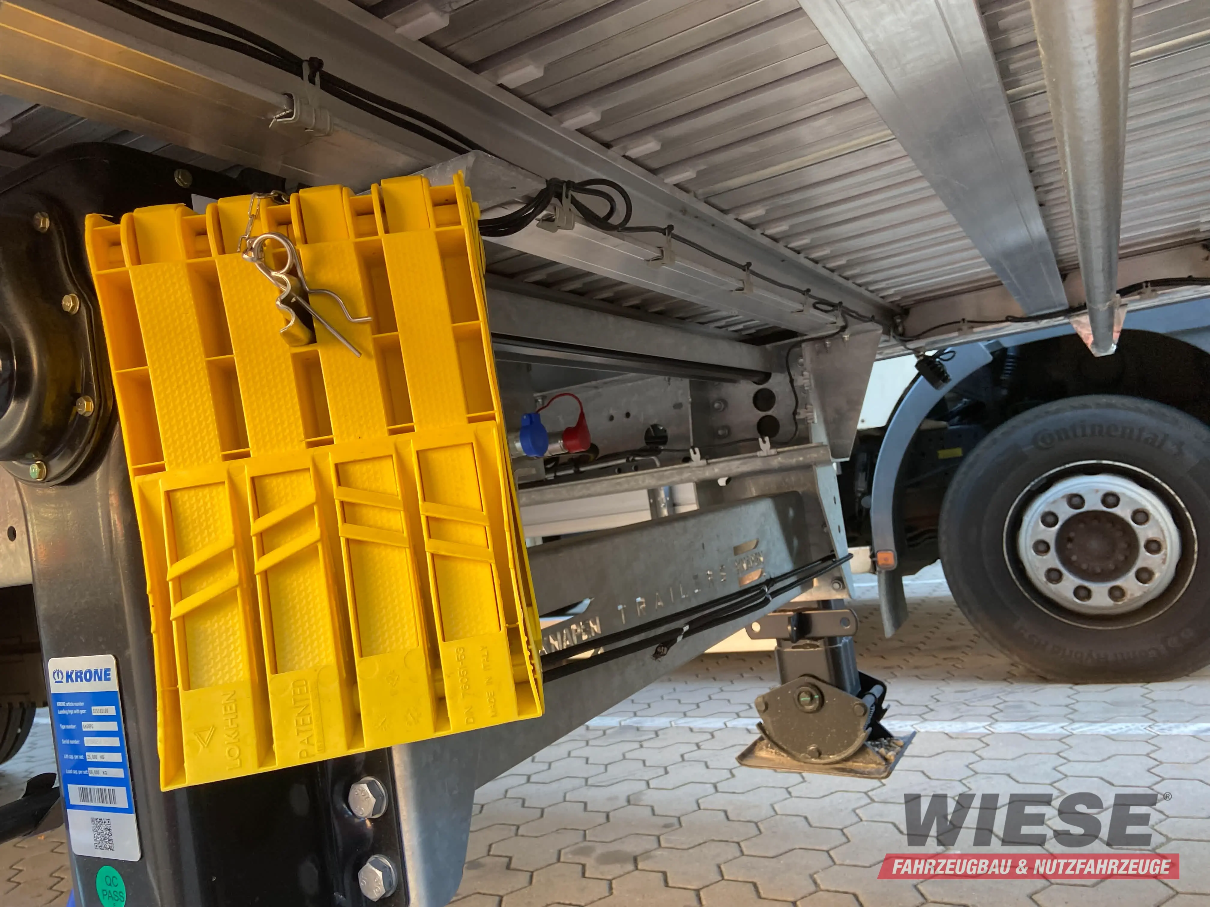 Knapen Schubboden von Wiese Trailer Rent in Petershagen mieten ab 1575.00€