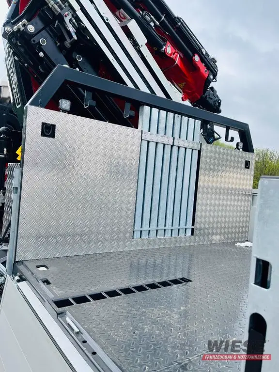MAN mit Kran FASSI von Wiese Trailer Rent in Petershagen mieten ab 7350.00€