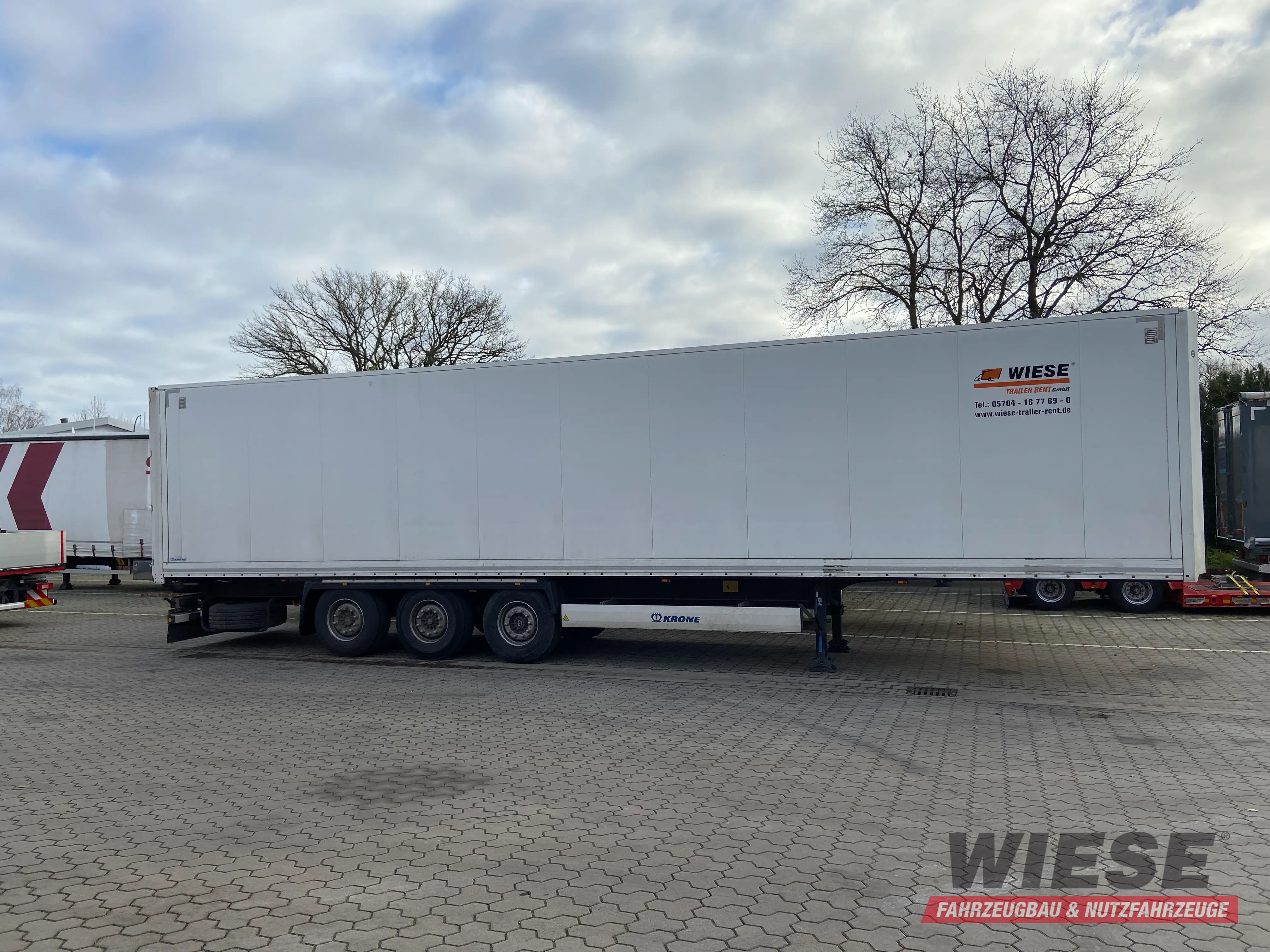 Krone Koffer von Wiese Trailer Rent in Petershagen mieten ab 700.00€