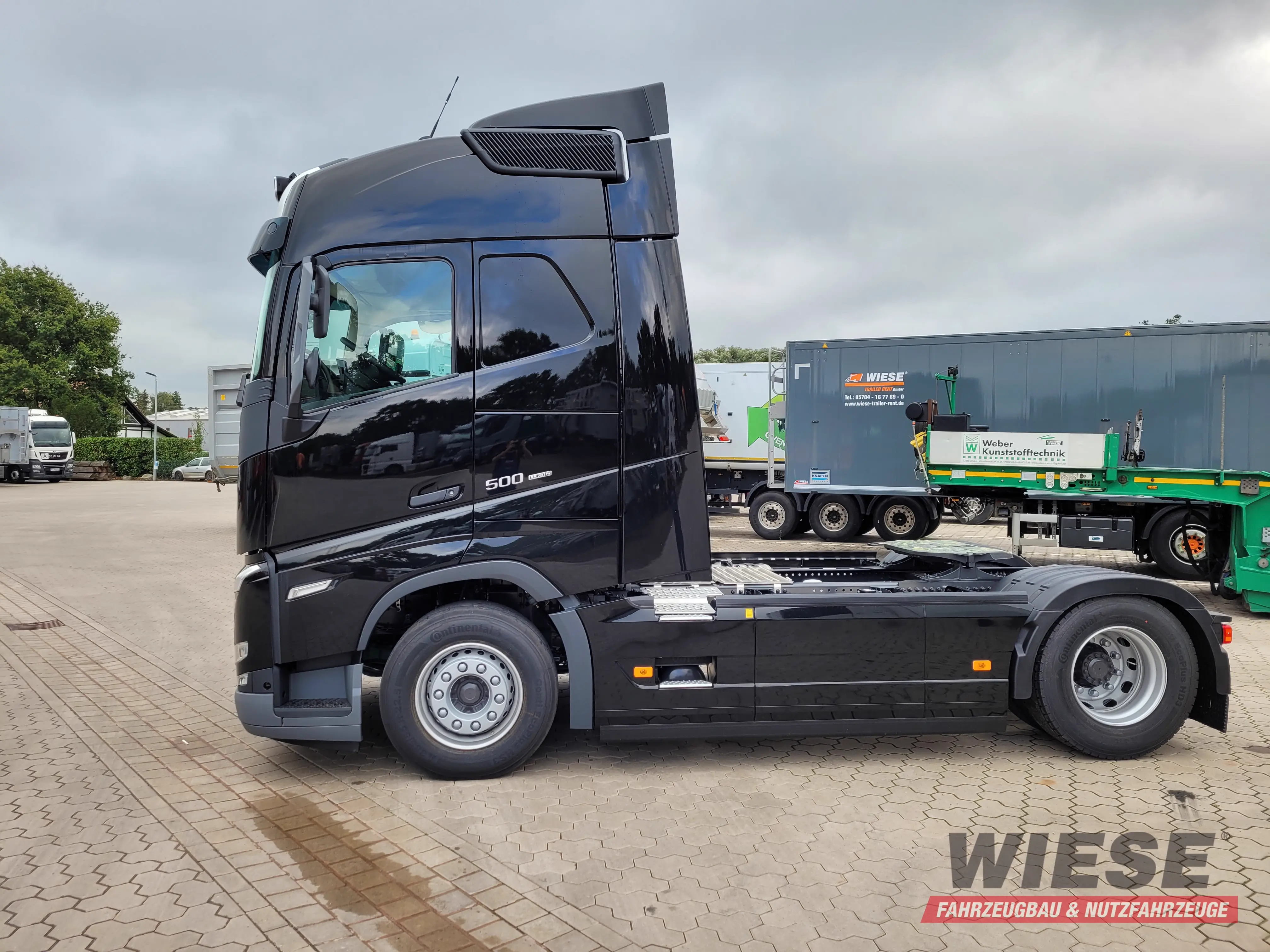 Volvo SZM von Wiese Trailer Rent in Petershagen mieten ab 2780.00€