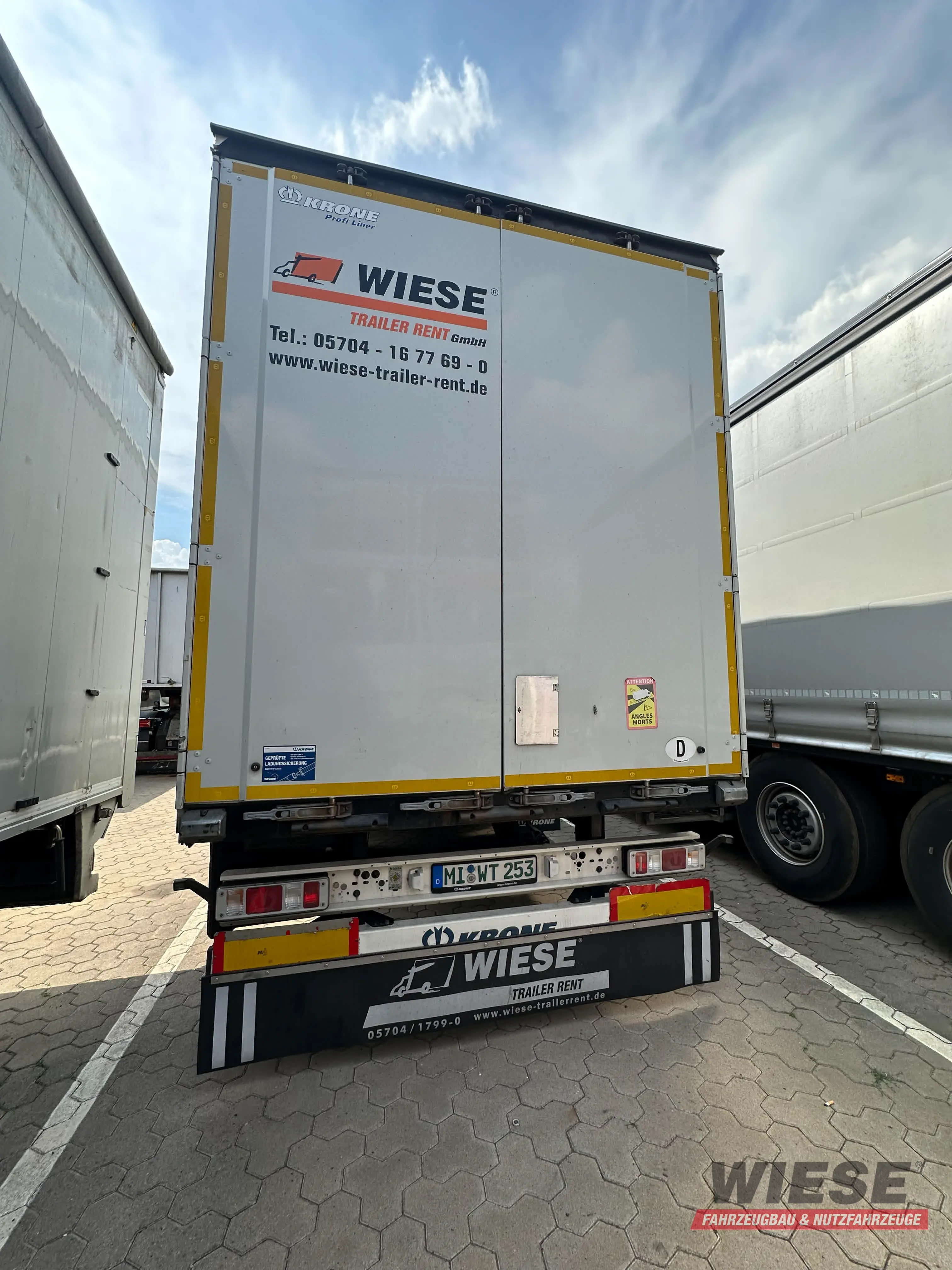 Krone Profi Liner von Wiese Trailer Rent in Petershagen mieten ab 720.00€
