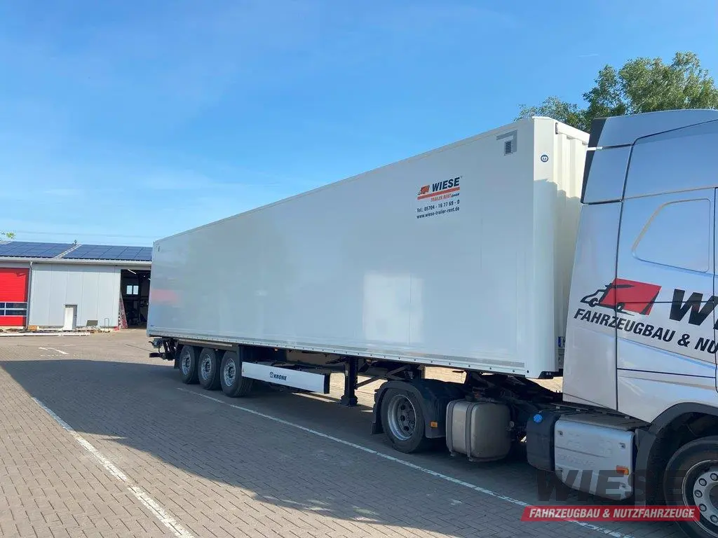 Krone Dry Liner von Wiese Trailer Rent in Petershagen mieten ab 1250.00€