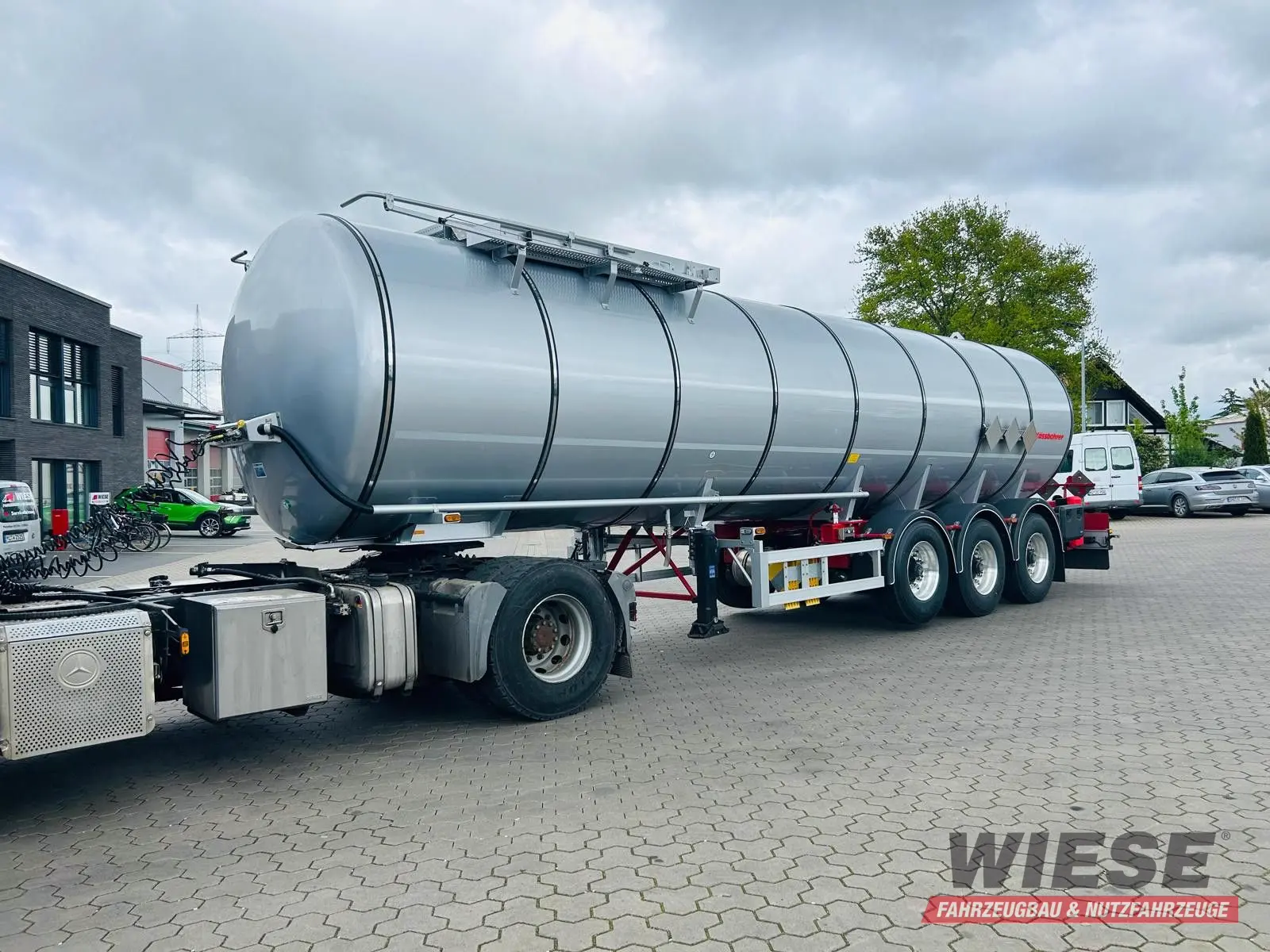 Kässbohrer Tankauflieger - Tageszulassung von Wiese Trailer Rent in Petershagen mieten ab 2500.00€