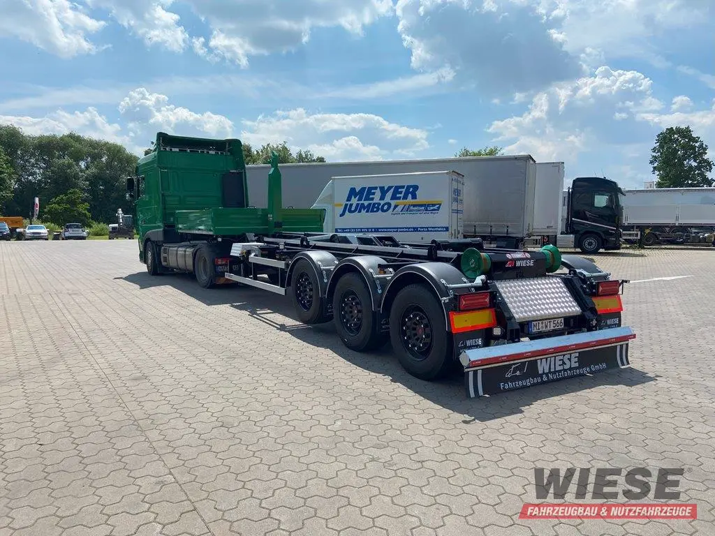 Wiese Abrollkipper von Wiese Trailer Rent in Petershagen mieten ab 2500.00€