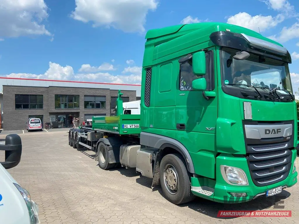 Wiese Abrollkipper von Wiese Trailer Rent in Petershagen mieten ab 2500.00€
