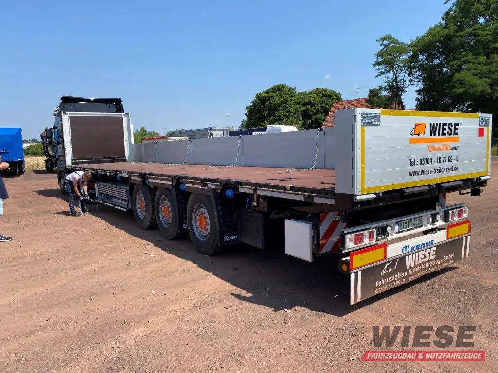 Krone Baustahlauflieger von Wiese Trailer Rent in Petershagen mieten ab 780.00€