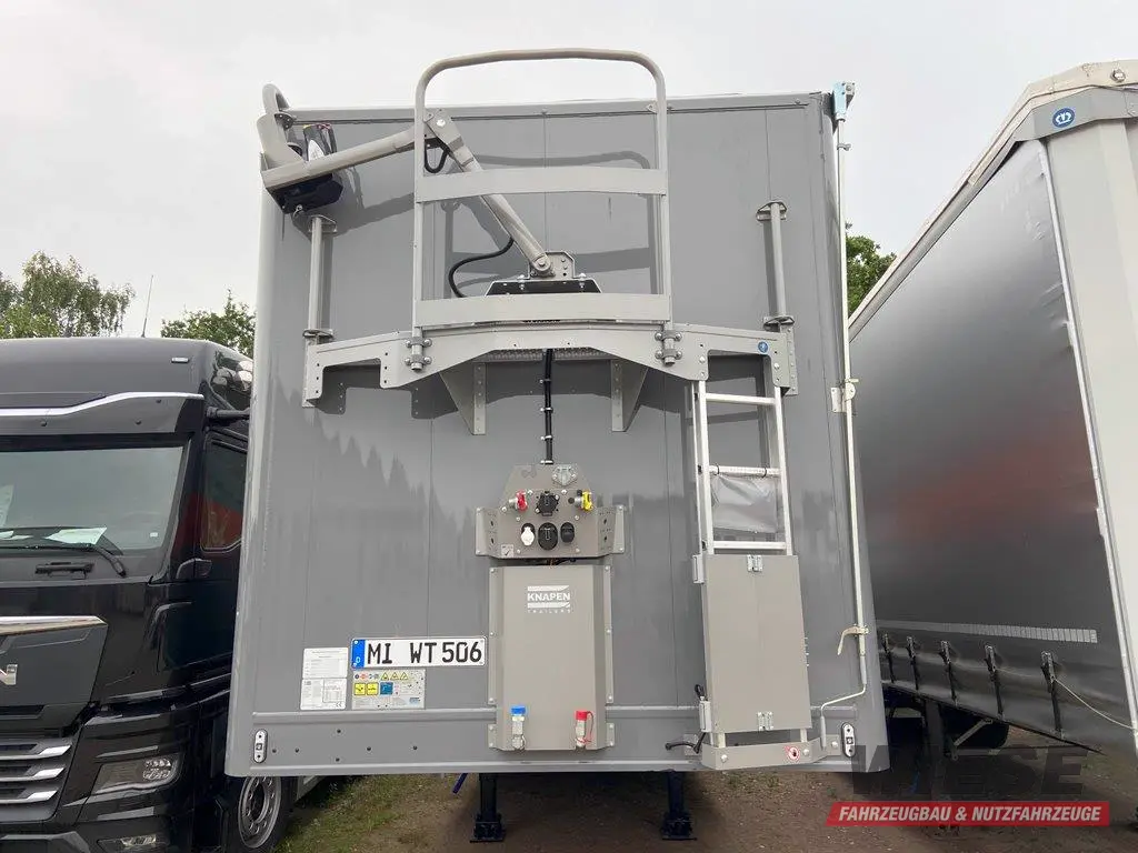 Knapen Schubboden von Wiese Trailer Rent in Petershagen mieten ab 1575.00€