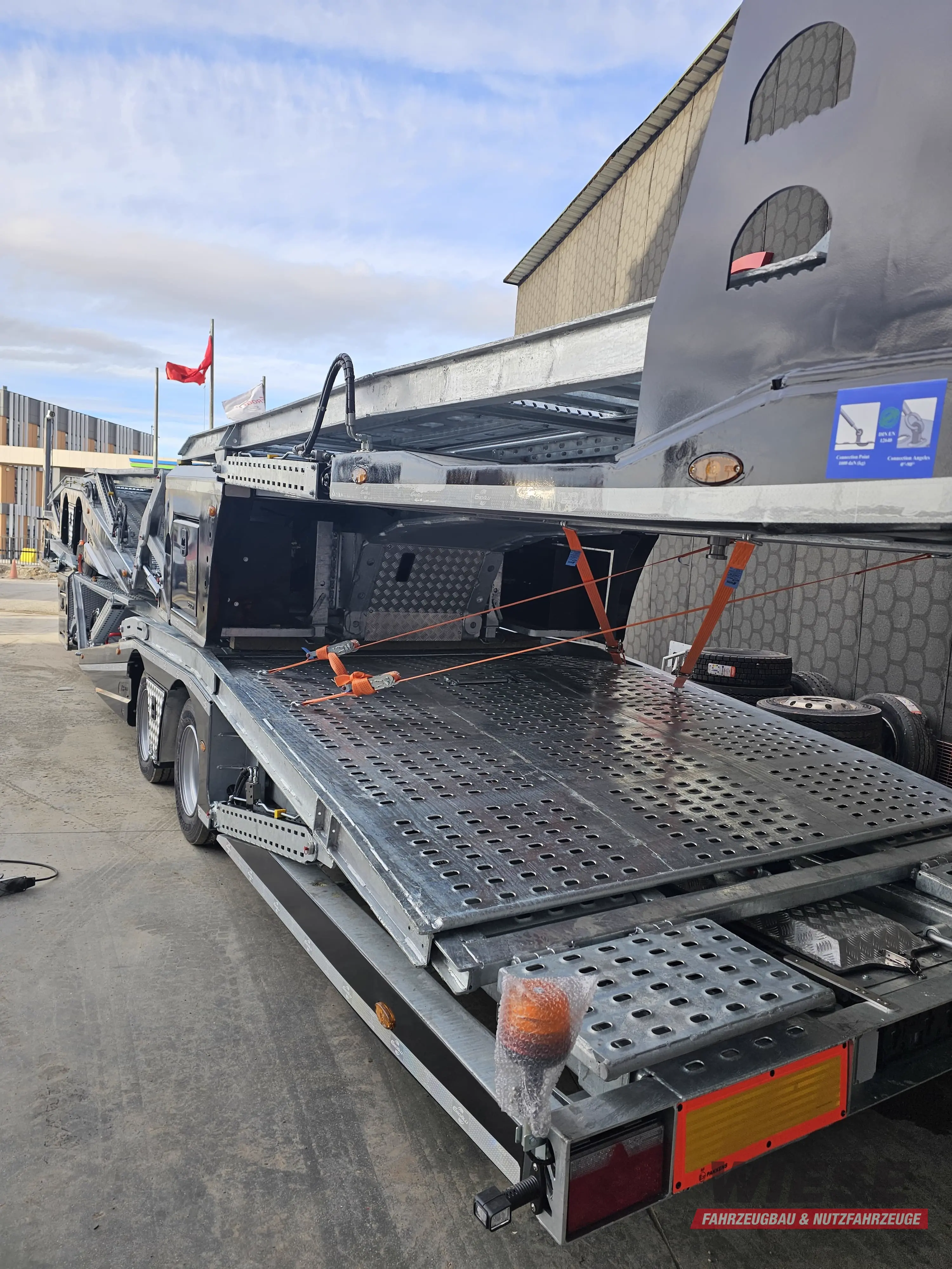 Eroglu ER TA Auto-Transporter Sattelauflieger von Wiese Trailer Rent in Petershagen mieten ab 1650.00€