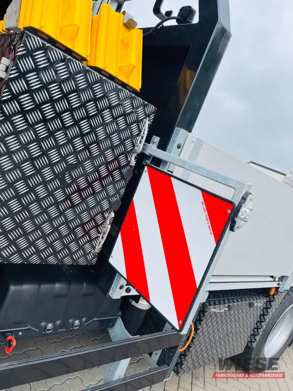 MAN mit Kran FASSI von Wiese Trailer Rent in Petershagen mieten ab 7350.00€