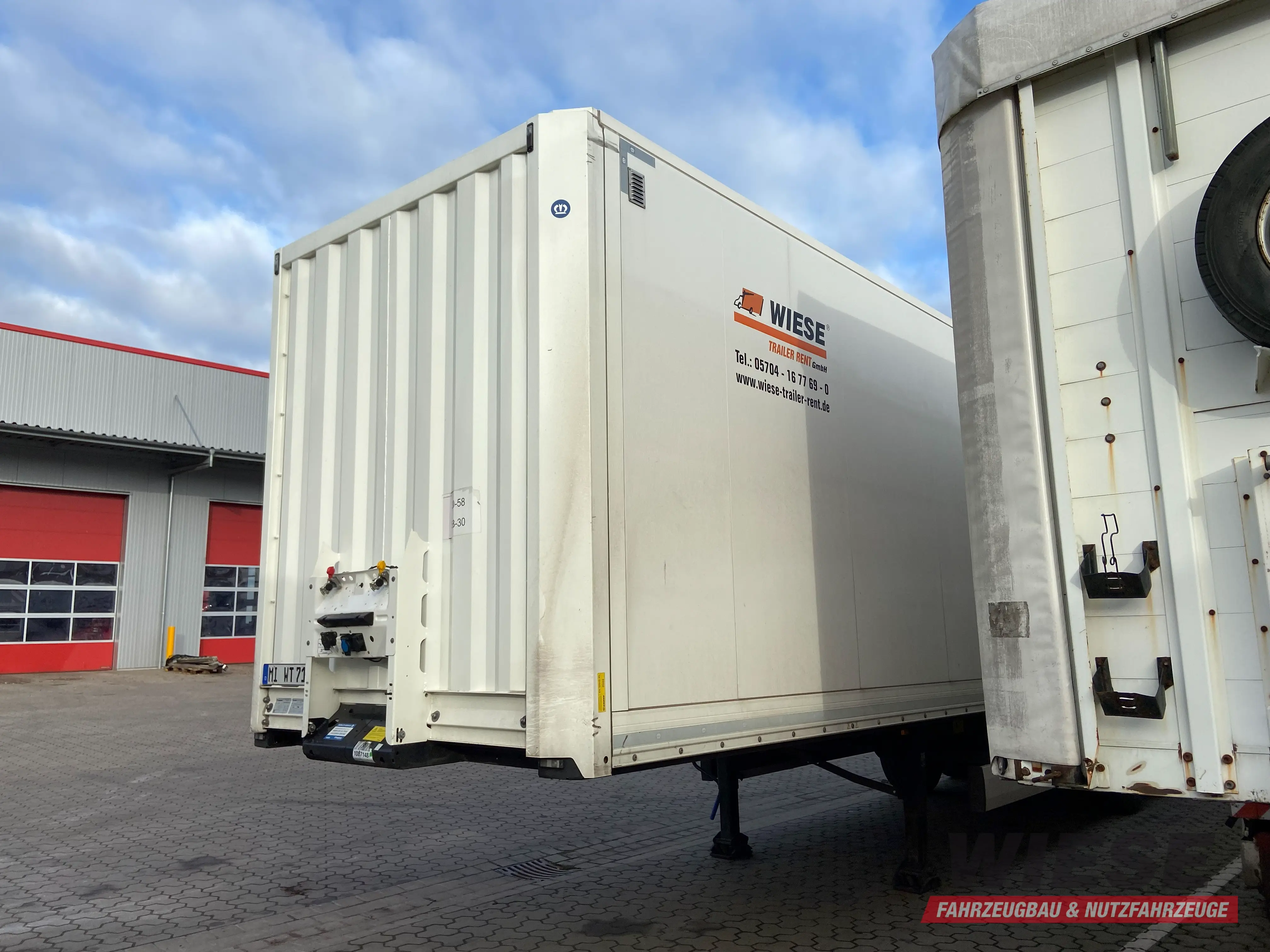 Krone Koffer von Wiese Trailer Rent in Petershagen mieten ab 700.00€