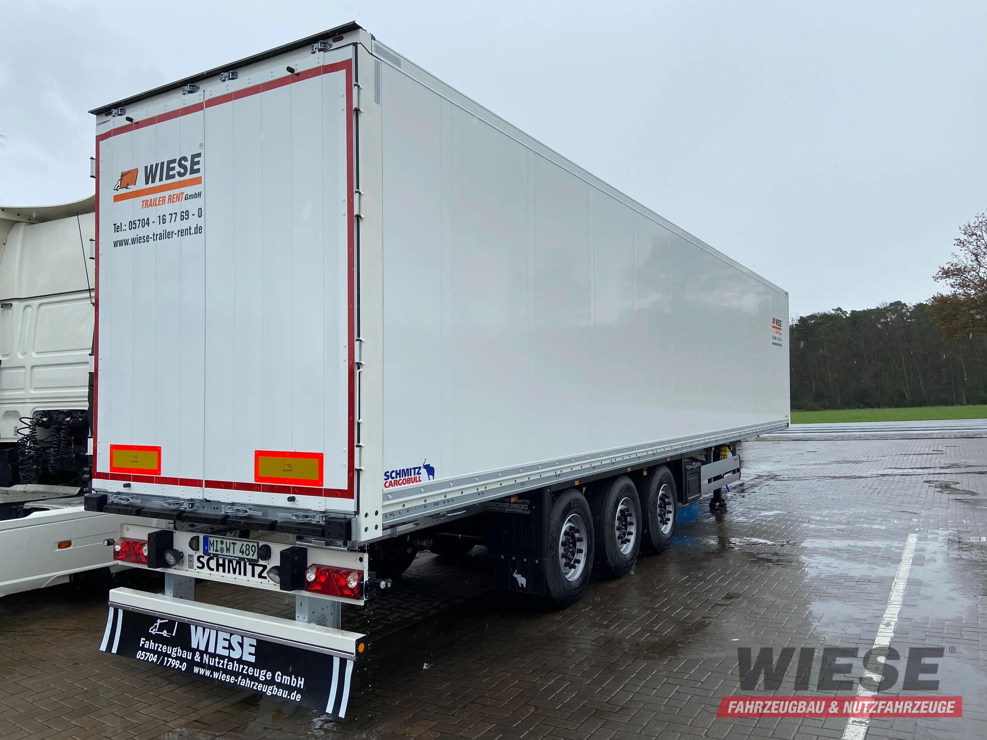 Schmitz Koffer von Wiese Trailer Rent in Petershagen mieten ab 700.00€