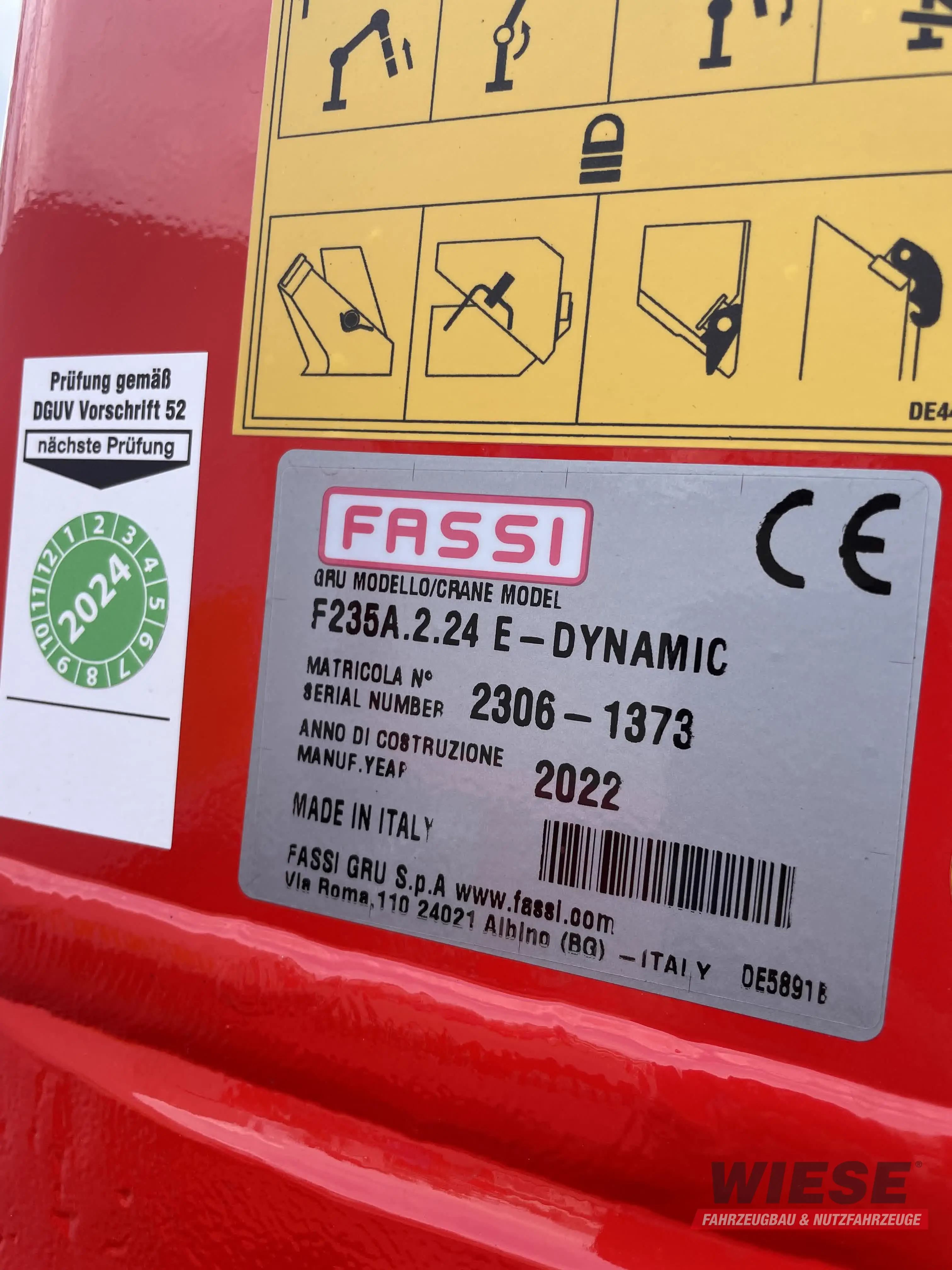 DAF Baustoffpritsche mit Fassi Ladekran F235 von Wiese Trailer Rent in Petershagen mieten ab 4025.00€