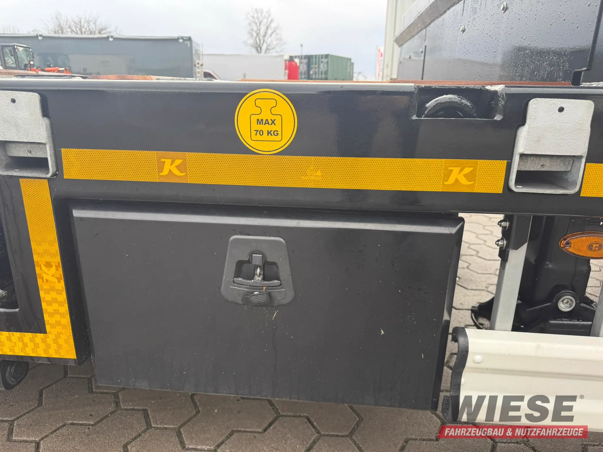 Kössbohrer SLAR3 Tele Tiefbett Radmulden von Wiese Trailer Rent in Petershagen mieten ab 1900.00€