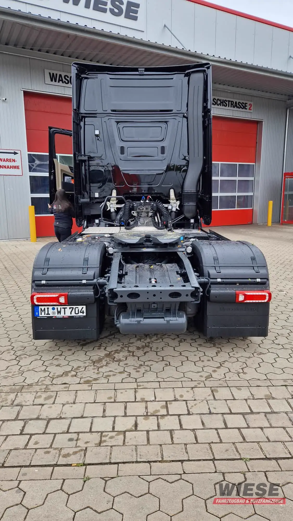 Mercedes-Benz SZM von Wiese Trailer Rent in Petershagen mieten ab 3000.00€