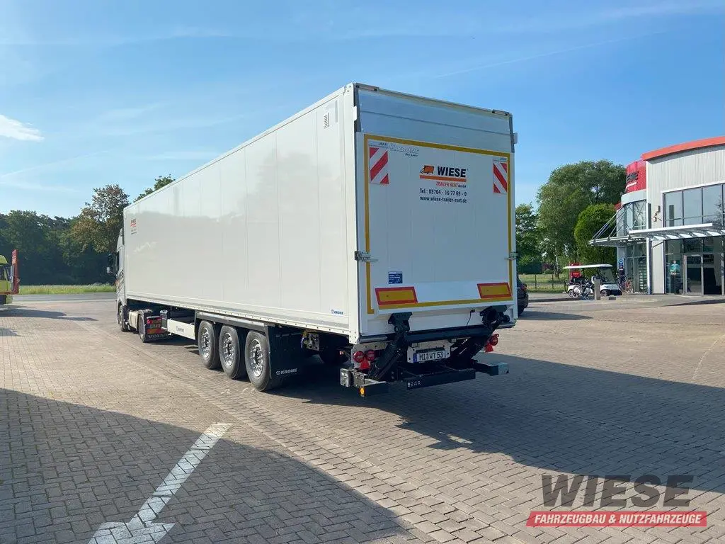 Krone Dry Liner von Wiese Trailer Rent in Petershagen mieten ab 1250.00€