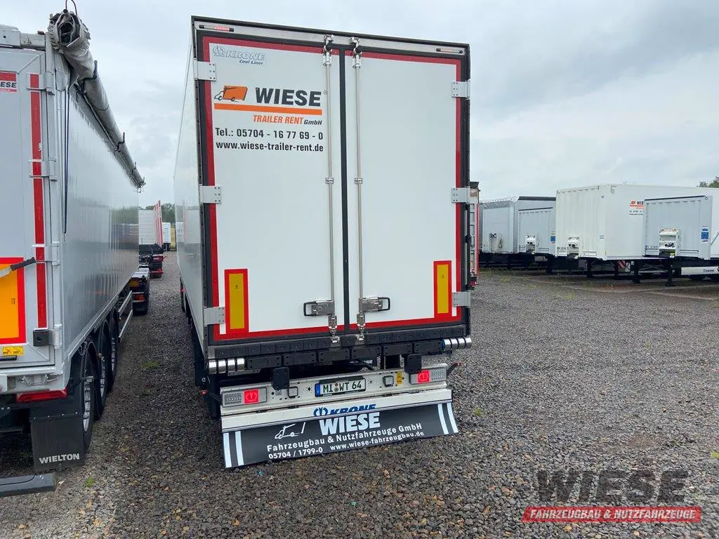 Krone Tiefkühl-Sattelauflieger von Wiese Trailer Rent in Petershagen mieten ab 1575.00€