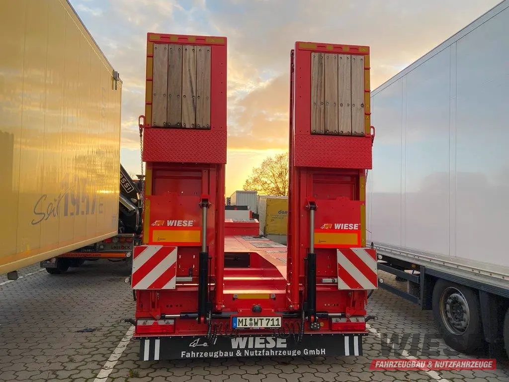 Kässbohrer Tiefbett von Wiese Trailer Rent in Petershagen mieten ab 2225.00€