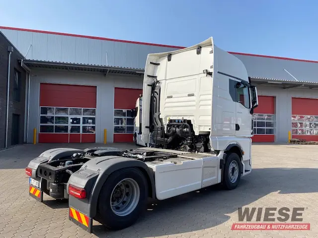 MAN Sattelzugmaschine von Wiese Trailer Rent in Petershagen mieten ab 2780.00€