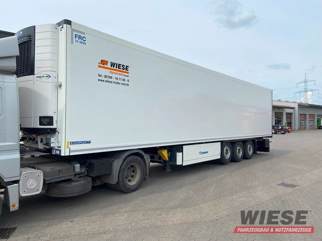 Krone Tiefkühl-Sattelauflieger von Wiese Trailer Rent in Petershagen mieten ab 1525.00€