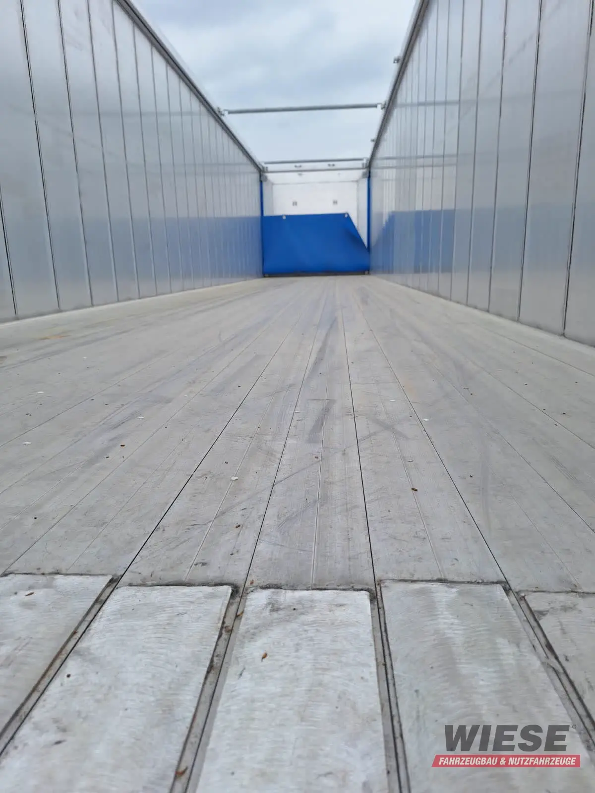 Knapen Schubboden K100 A5060 82m von Wiese Trailer Rent in Petershagen mieten ab 1575.00€