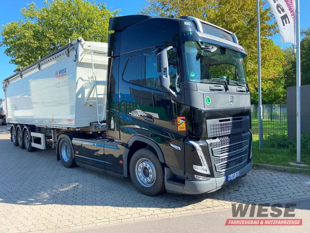 Volvo SZM von Wiese Trailer Rent in Petershagen mieten ab 2900.00€
