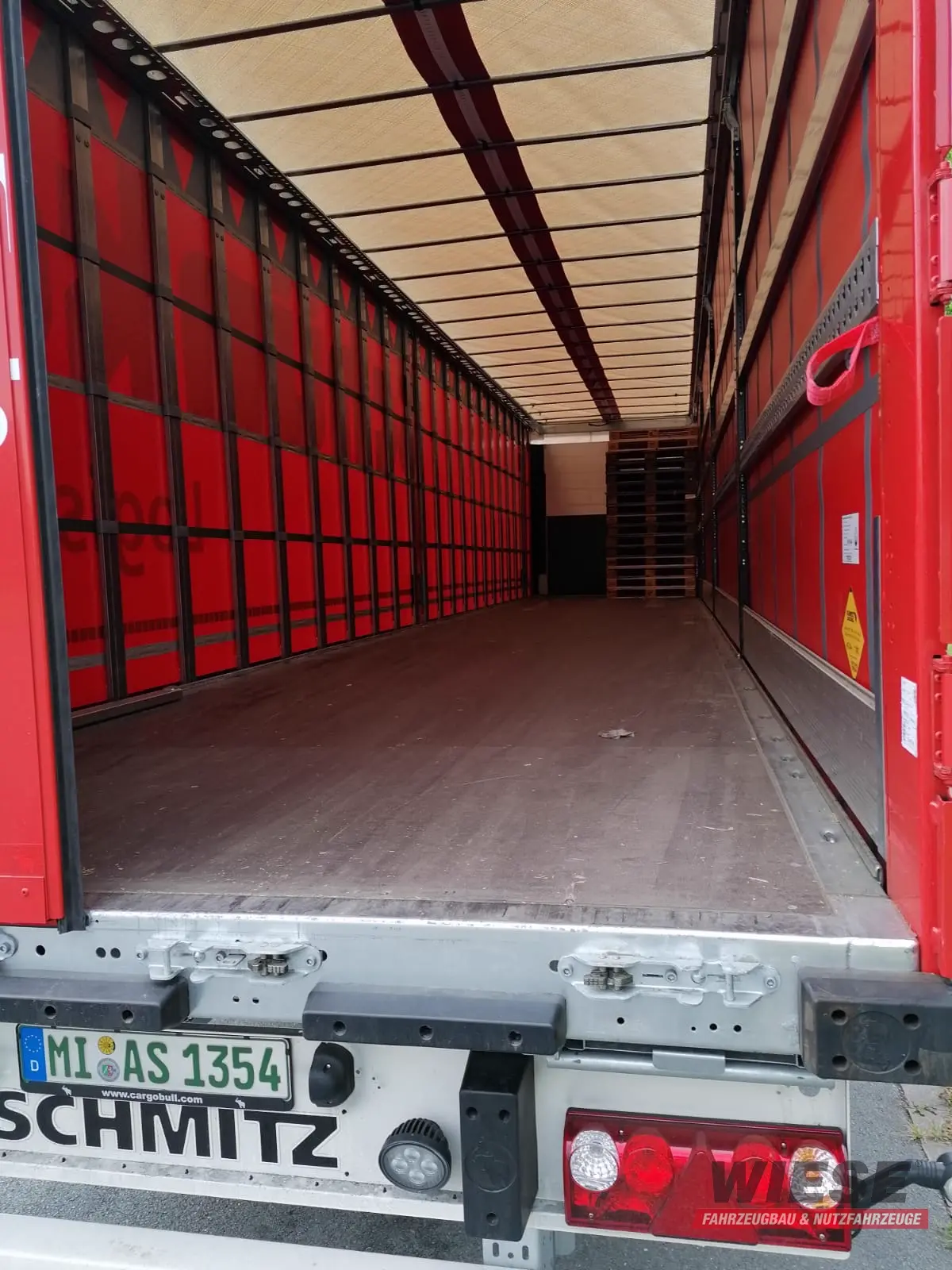 Schmitz Seitenplanenauflieger von Wiese Trailer Rent in Petershagen mieten ab 500.00€