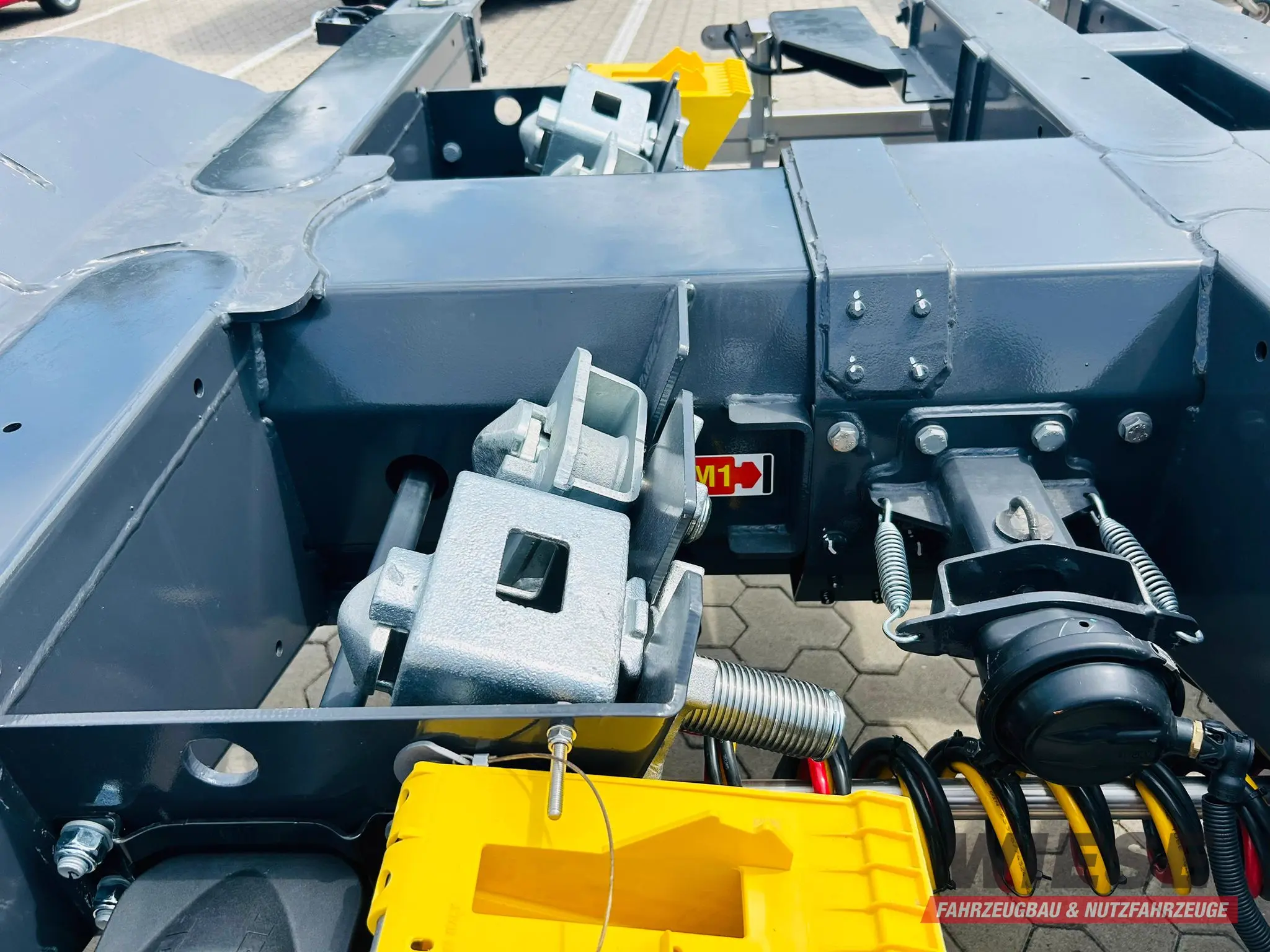 Kässbohrer Multicont - Container Chassis von Wiese Trailer Rent in Petershagen mieten ab 650.00€