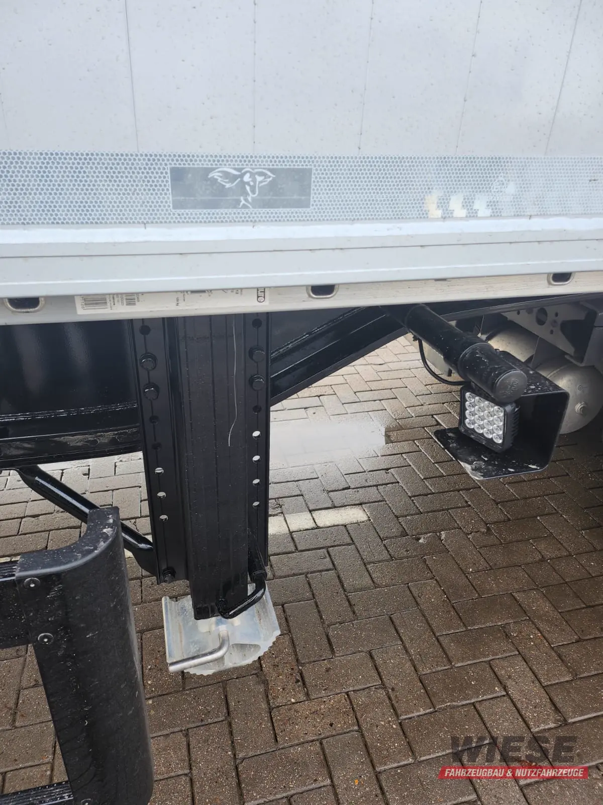 Benalu OPTILINER 60 - 63m³ Türen Palettenbreite