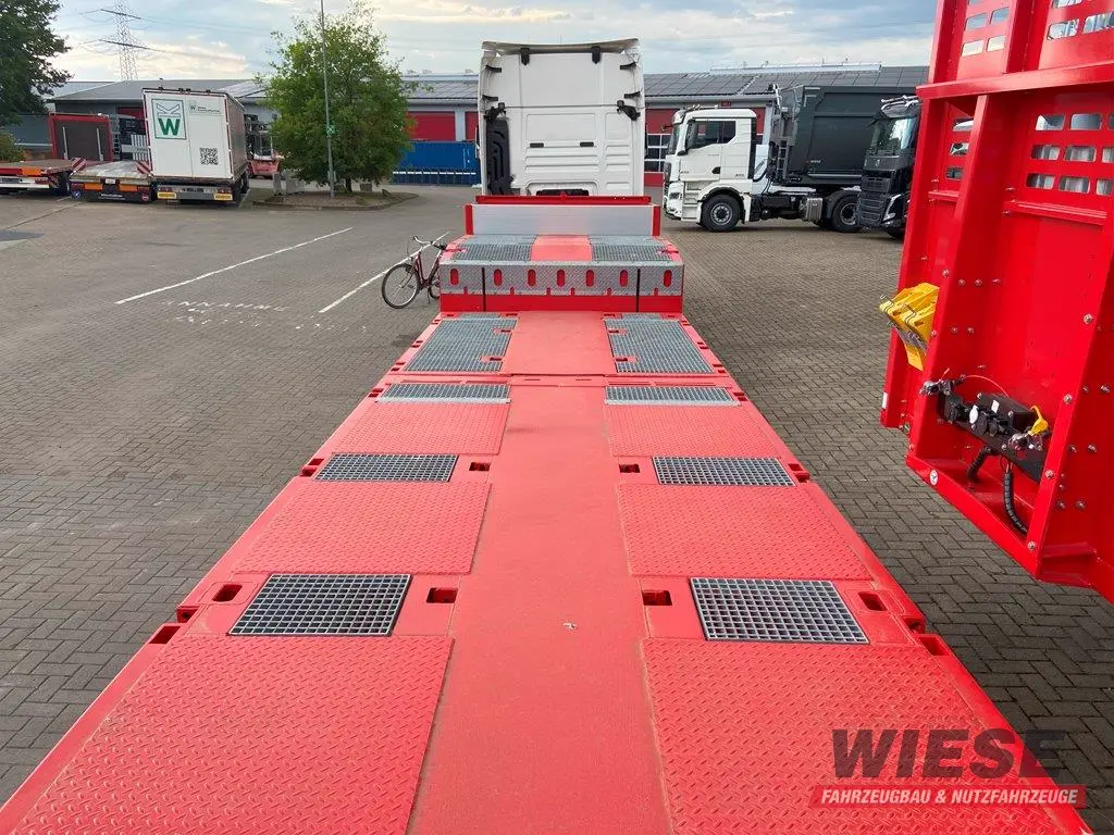 Kässbohrer K.SLA.HS tele Tieflader mit hydr. Schwanenhals von Wiese Trailer Rent in Petershagen mieten ab 1700.00€