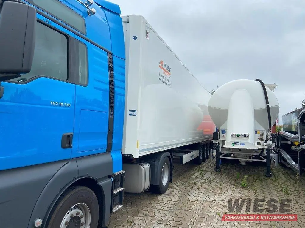 Krone Dry Liner von Wiese Trailer Rent in Petershagen mieten ab 700.00€