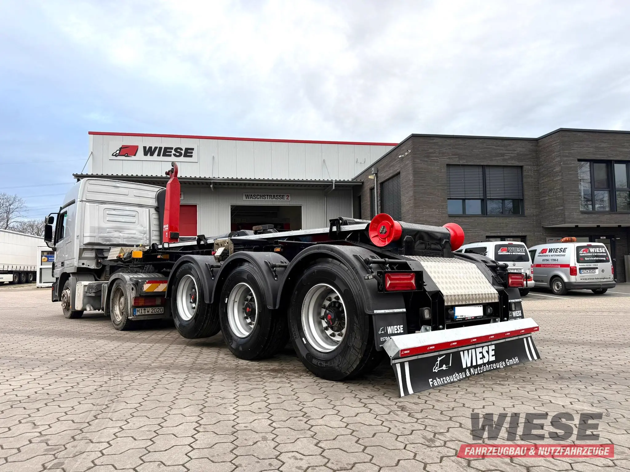 Andere Wiese SA 3 - 36 AK 30 Abrollkipper Hakenlift