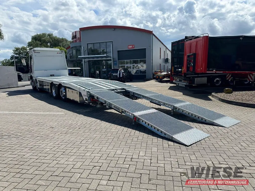 MAN TGS LKW Baumaschinentransporter von Wiese Trailer Rent in Petershagen mieten ab 3487.78€