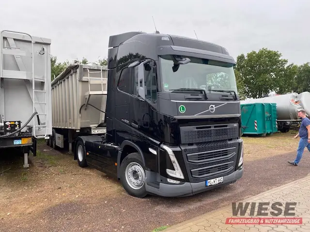 Volvo SZM von Wiese Trailer Rent in Petershagen mieten ab 2870.00€