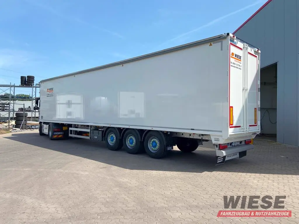 Knapen K100 Schubboden von Wiese Trailer Rent in Petershagen mieten ab 1575.00€