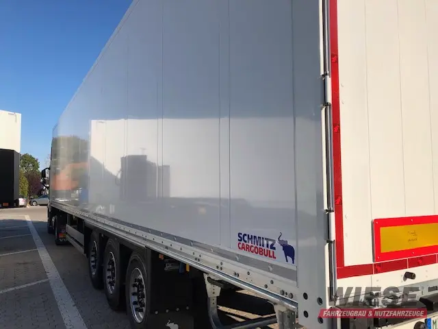 Schmitz von Wiese Trailer Rent in Petershagen mieten ab 500.00€