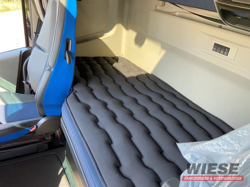 Volvo SZM von Wiese Trailer Rent in Petershagen mieten ab 2900.00€