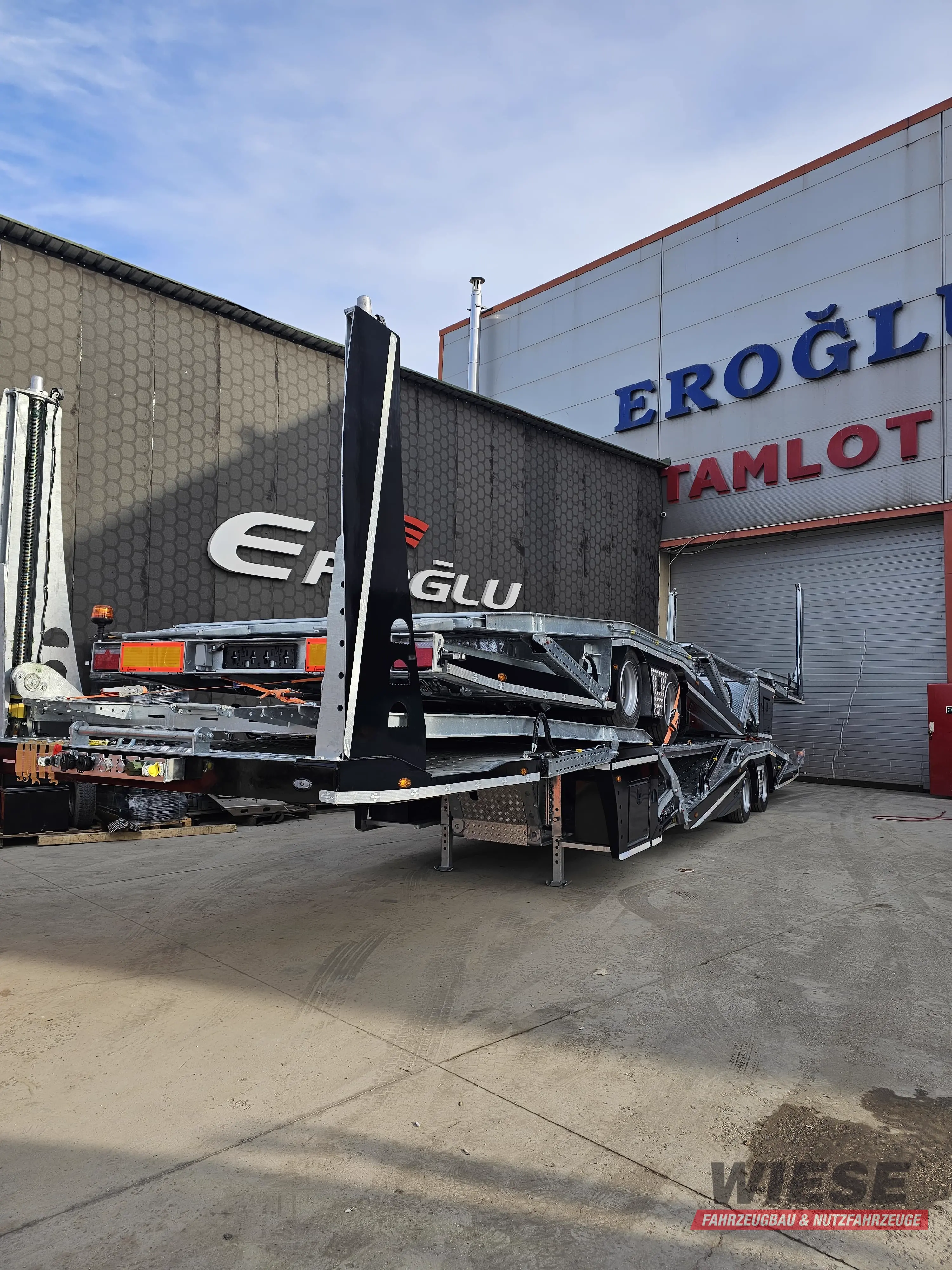 Eroglu ER TA Auto-Transporter Sattelauflieger von Wiese Trailer Rent in Petershagen mieten ab 1650.00€