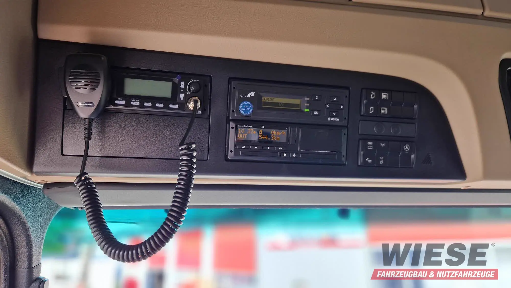 Mercedes Sattelzugmaschine von Wiese Trailer Rent in Petershagen mieten ab 3000.00€