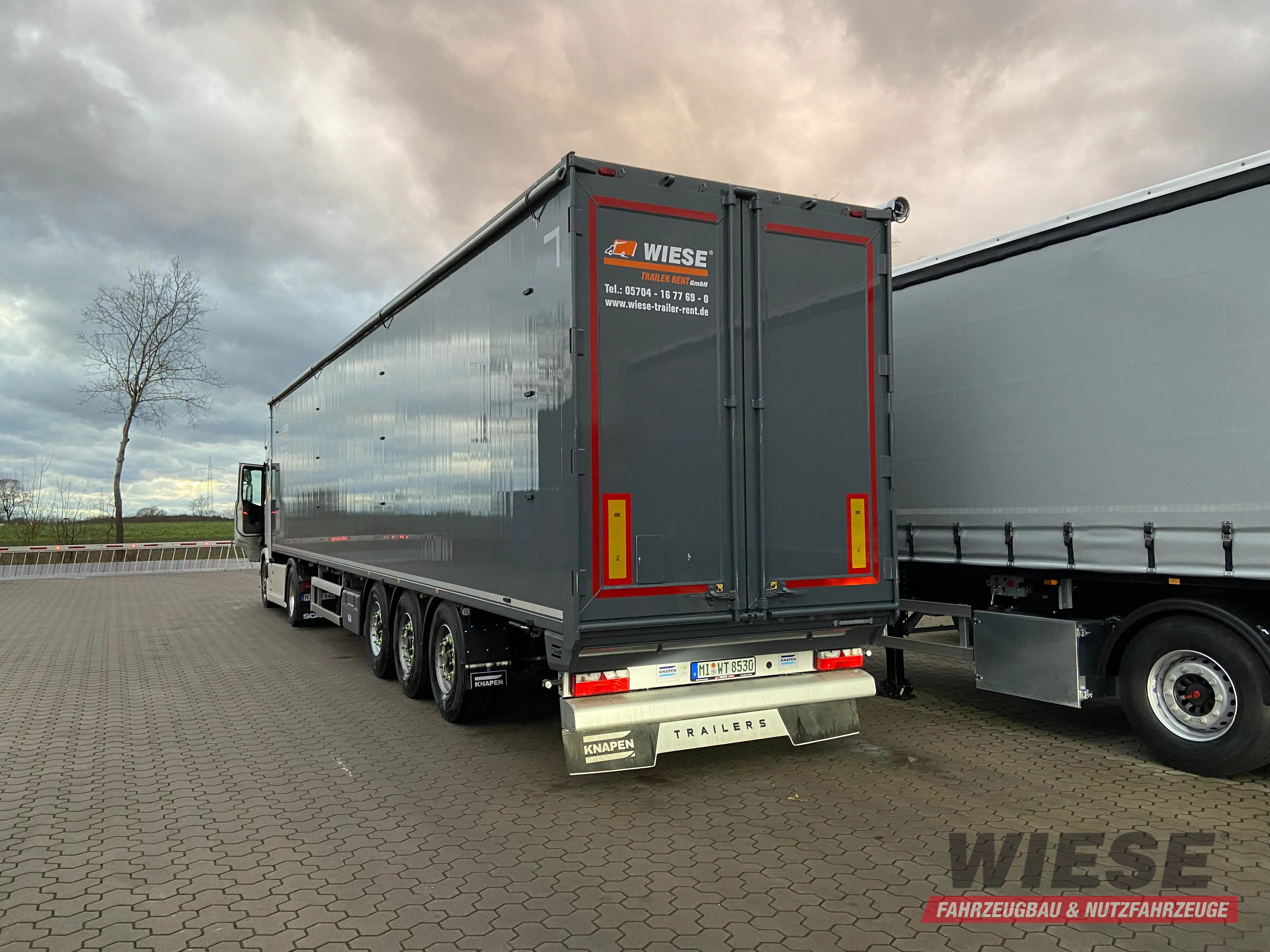 Knapen Schubboden von Wiese Trailer Rent in Petershagen mieten ab 1575.00€