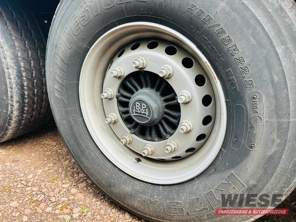 Kässbohrer Schiebeplanen Auflieger